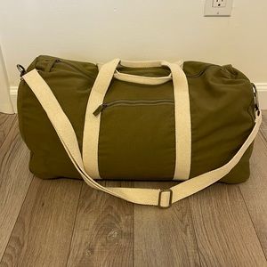 Canvas duffel bag